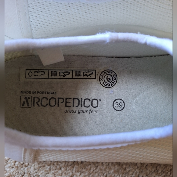 Arcopedico Gaia Womens Slip on Sneaker. White. Size 39 - Picture 6 of 8